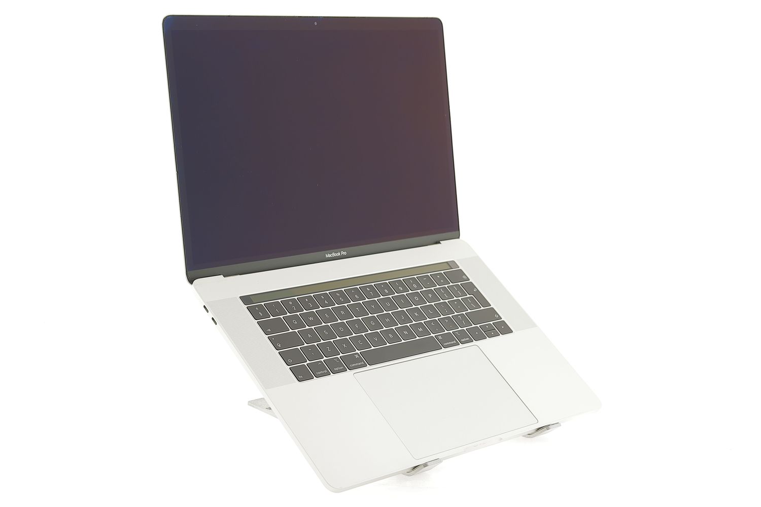 Apple MacBook Pro 15″ Touch Bar 2019, i7 2.6 GHz, 16 GB, AMD Radeon Pro 555X 256 GB Silver - Εξαιρετικό