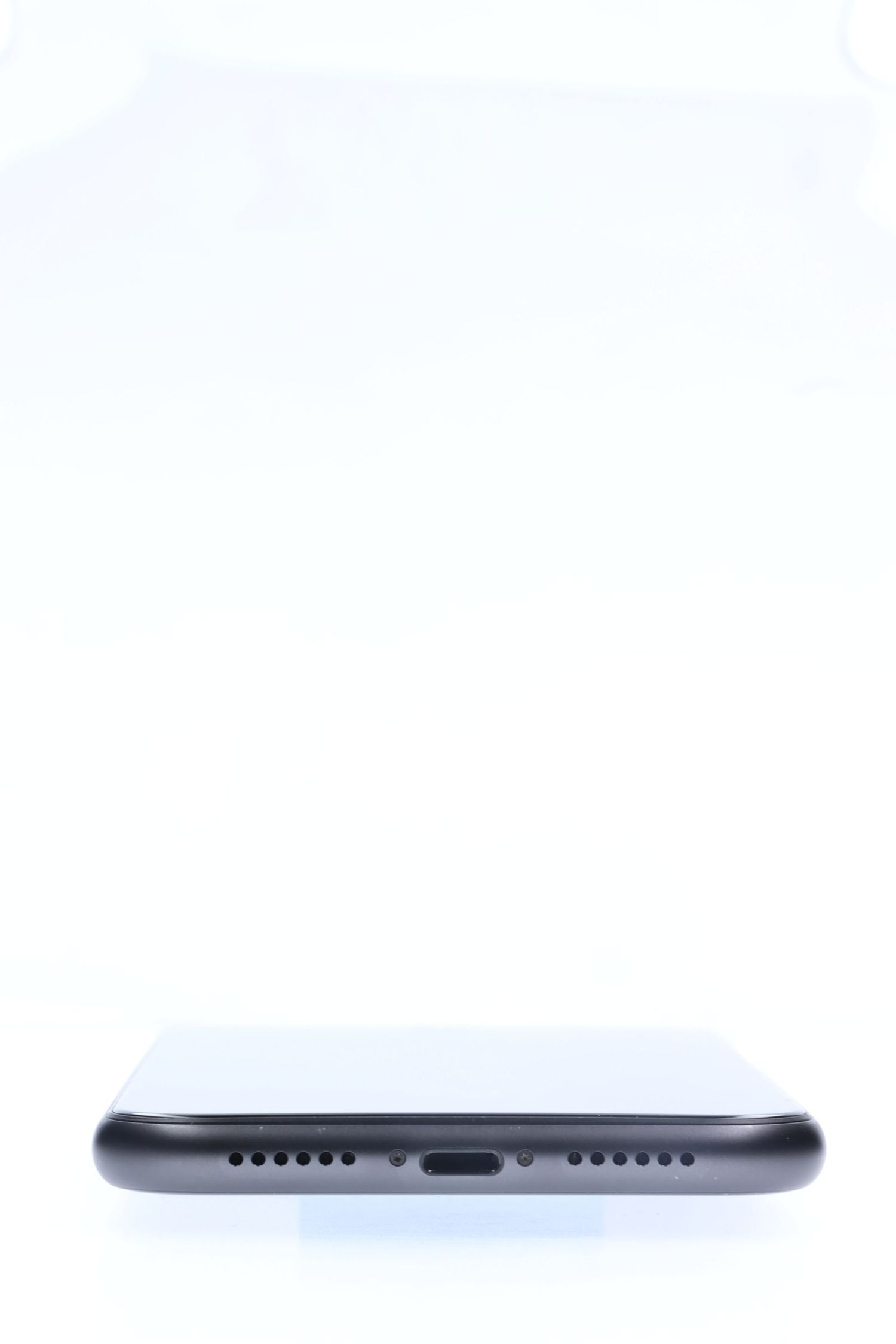 Apple iPhone 11 64 GB Black - Като нов