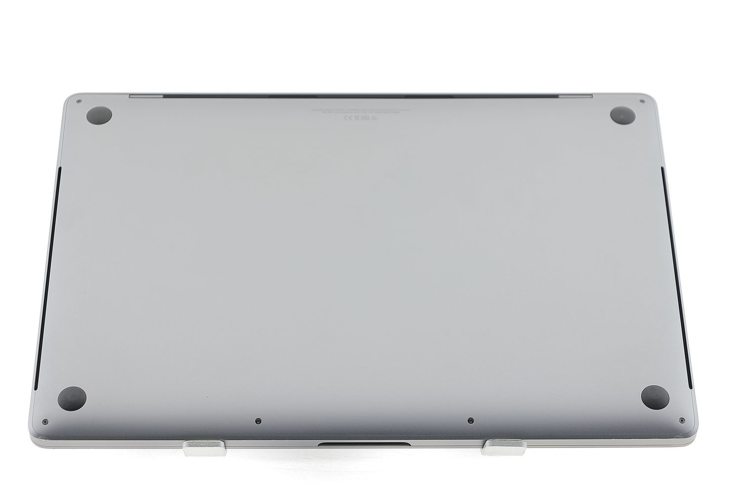 Apple MacBook Pro 16″ Touch Bar 2019, i9 2.4 GHz, 32 GB, AMD Radeon Pro 5500M 512 GB Space Gray - Foarte bun