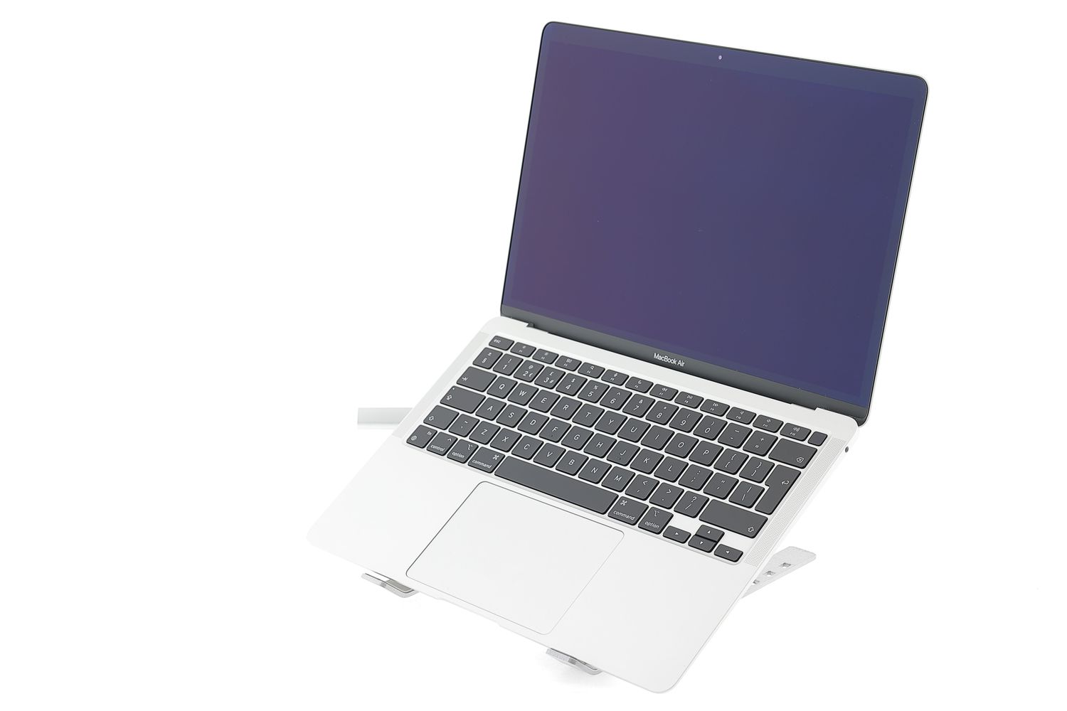 Apple MacBook Air 13″ 2020, M1 8 Cores, 8 GB, 7 core GPU 256 GB Silver