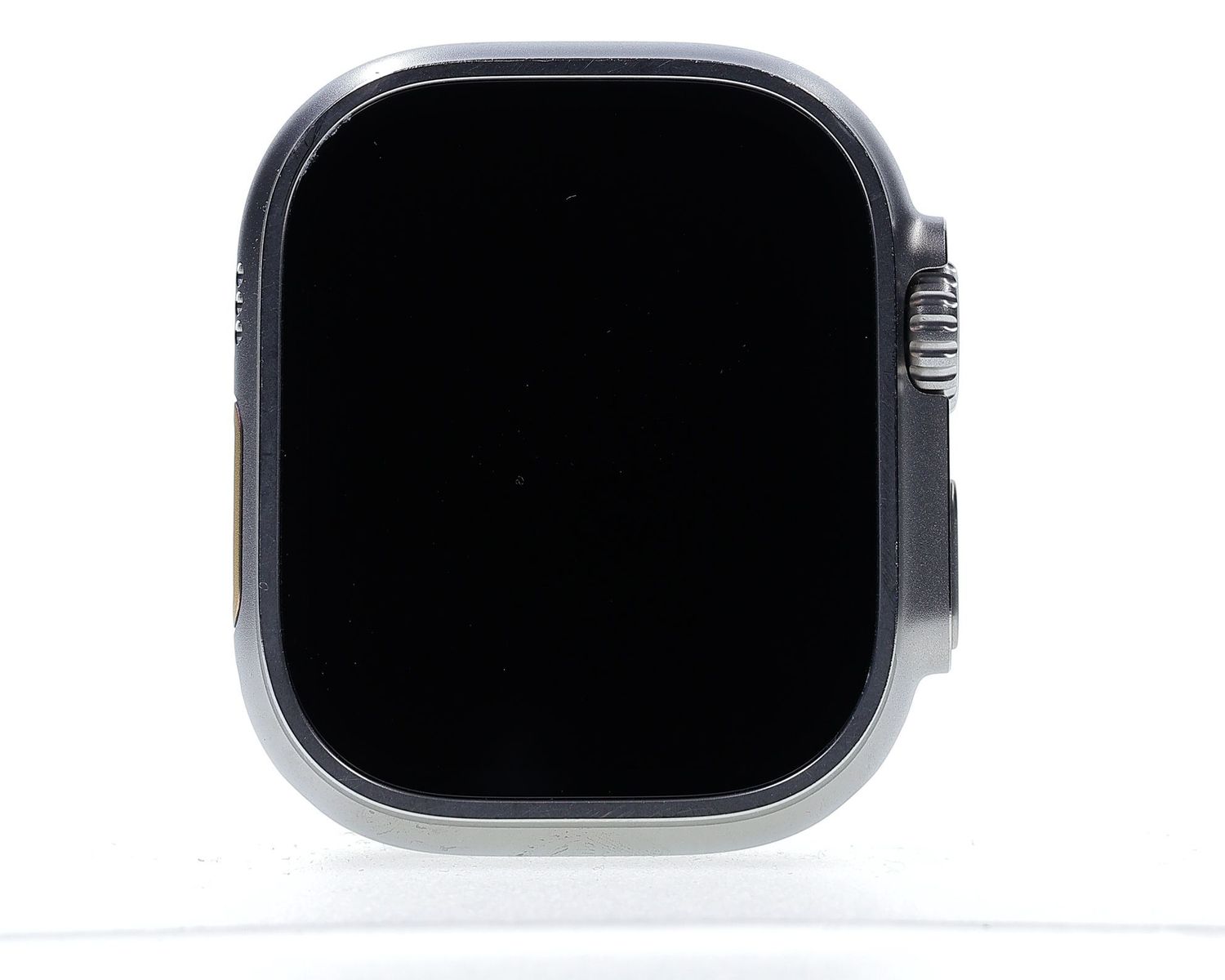 Apple Watch Ultra 2022, GPS + Cellular, Titanium 49mm Titanium