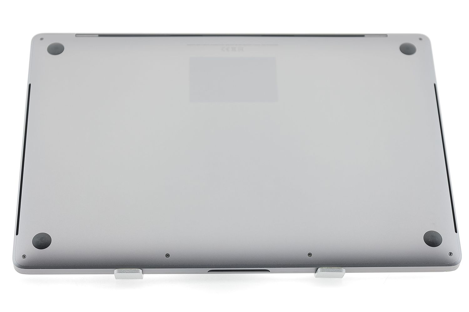 Apple MacBook Pro 16″ Touch Bar 2019, i7 2.6 GHz, 16 GB, AMD Radeon Pro 5300M 512 GB Space Gray - Добро