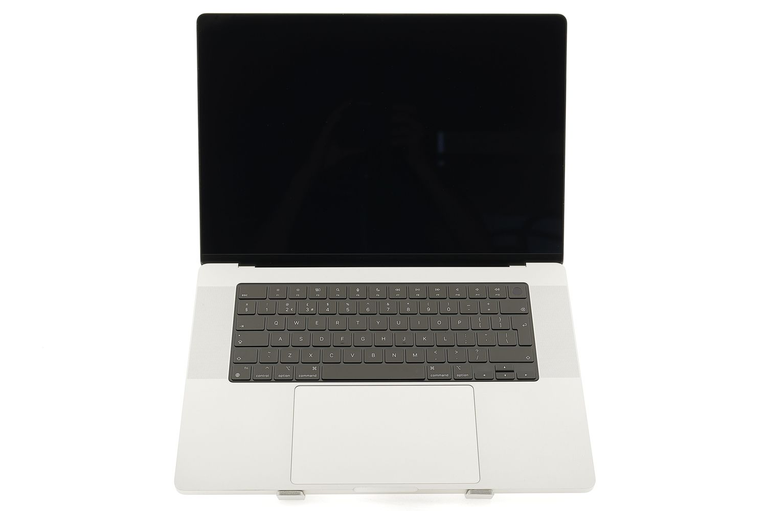 Apple MacBook Pro 16″ 2021, M1 Pro 10 Cores, 16 GB, 16 core GPU 512 GB Silver - Újszerű