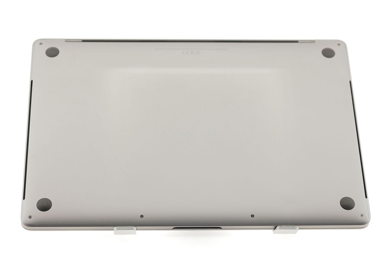 Apple MacBook Pro 15″ Touch Bar 2018, i7 2.6 GHz, 32 GB, AMD Radeon Pro 560X 512 GB Space Gray - Kiváló