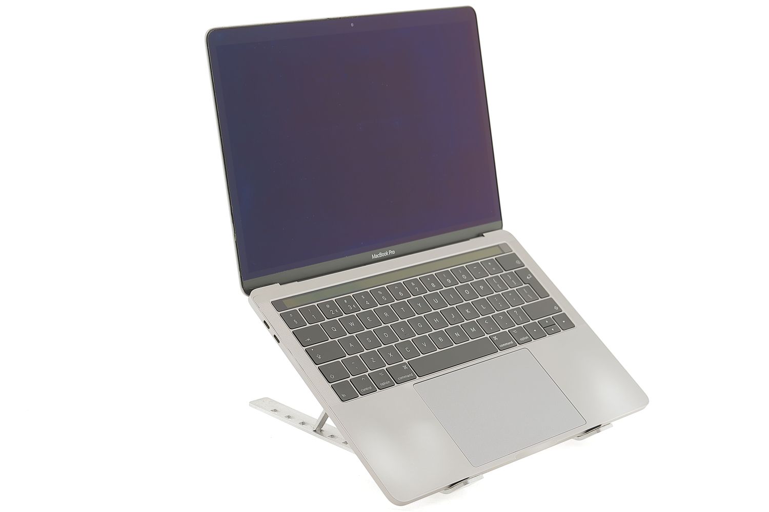 Apple MacBook Pro 13″ Touch Bar 2018, i5 2.3 GHz, 16 GB, Intel Iris Plus Graphics 655 512 GB Space Gray - Отлично