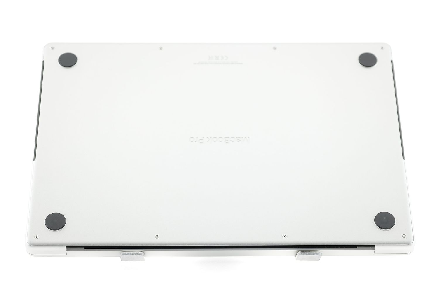Apple MacBook Pro 16″ 2021, M1 Pro 10 Cores, 16 GB, 16 core GPU 512 GB Silver - Като нов
