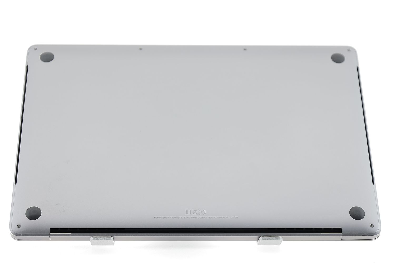 Apple MacBook Pro 16″ Touch Bar 2019, i7 2.6 GHz, 16 GB, AMD Radeon Pro 5300M 512 GB Space Gray - Добро
