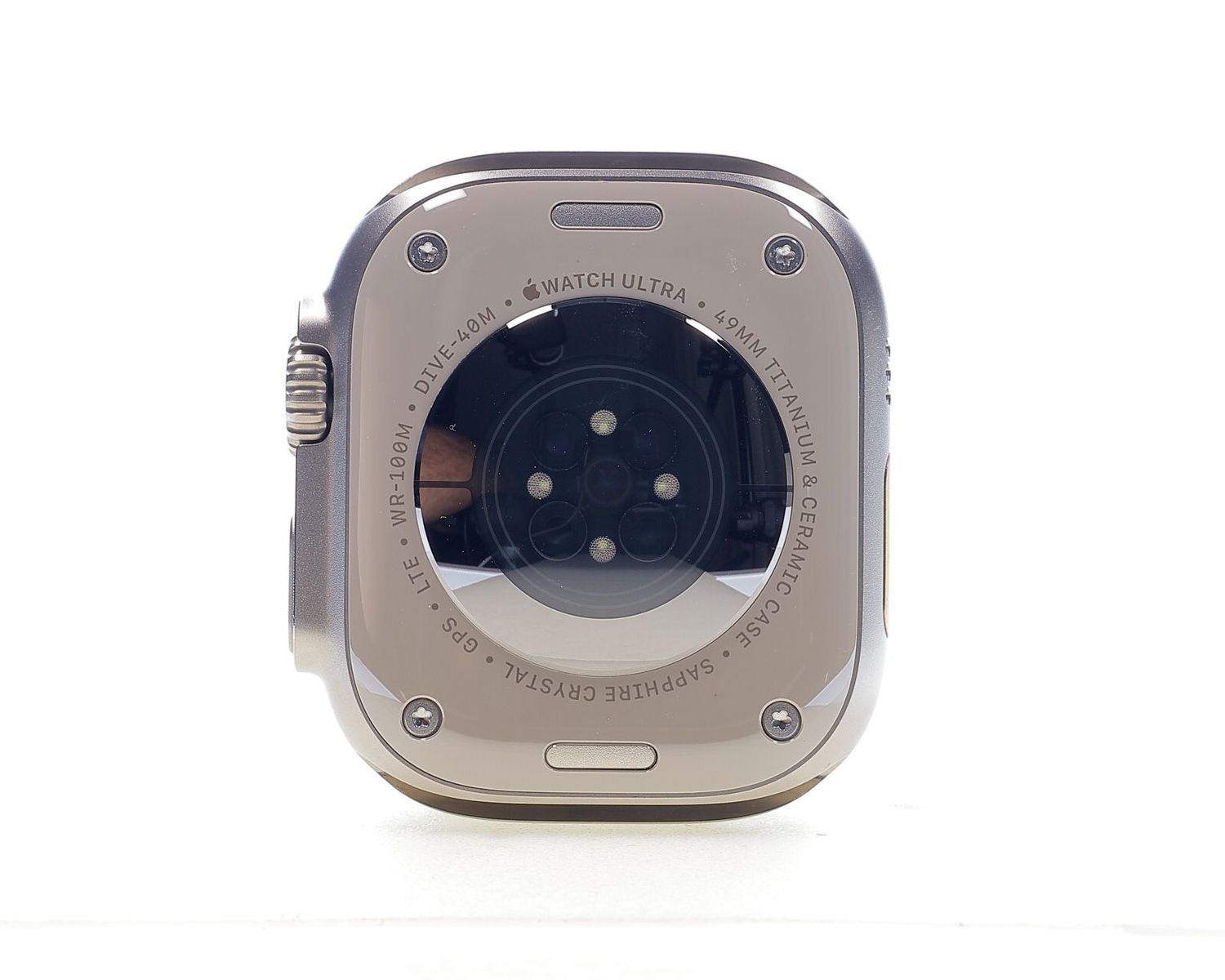 Apple Watch Ultra 2022, GPS + Cellular, Titanium 49mm Titanium - Ca nou