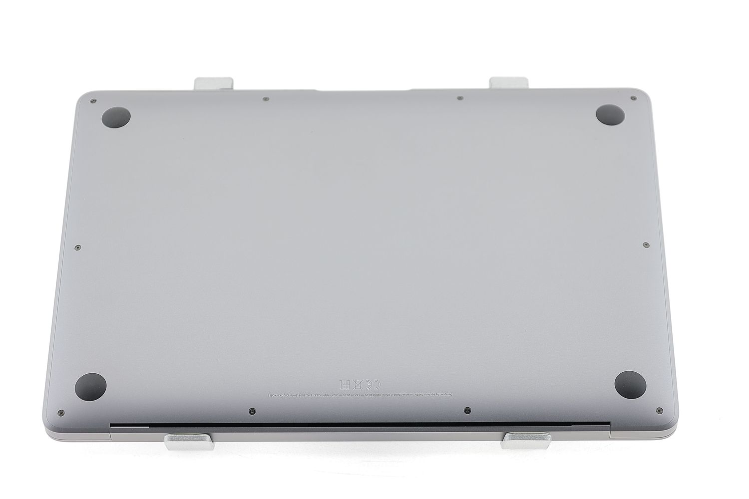 Apple MacBook Air 13″ 2020, M1 8 Cores, 8 GB, 8 core GPU 512 GB Space Gray - Excelent