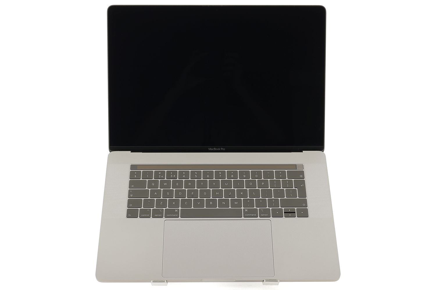 Apple MacBook Pro 15″ Touch Bar 2019, i7 2.6 GHz, 16 GB, AMD Radeon Pro 555X 256 GB Space Gray - Foarte bun