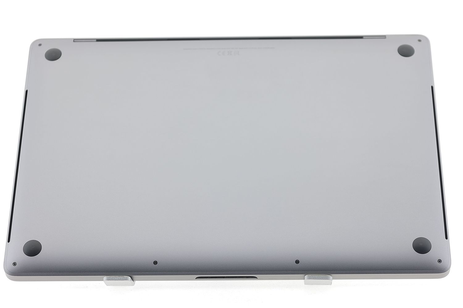 Apple MacBook Pro 16″ Touch Bar 2019, i7 2.6 GHz, 16 GB, AMD Radeon Pro 5300M 512 GB Space Gray - Много добро