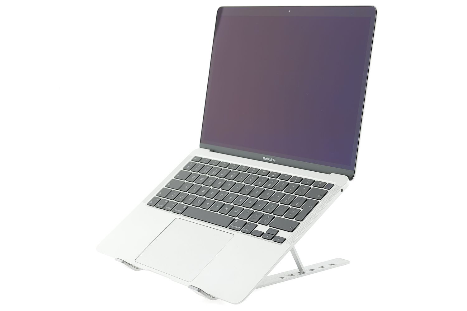 Apple MacBook Air 13″ 2020, M1 8 Cores, 8 GB, 7 core GPU 256 GB Silver - Отлично