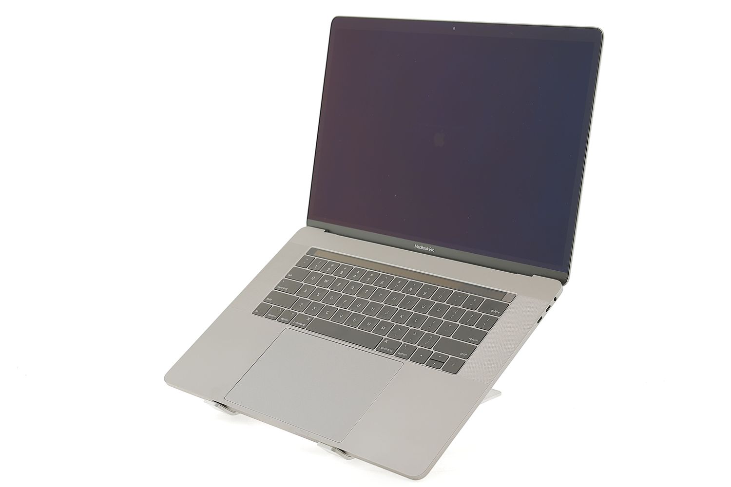 Apple MacBook Pro 15″ Touch Bar 2019, i9 2.4 GHz, 32 GB, AMD Radeon Pro 560x 512 GB Space Gray - Foarte bun