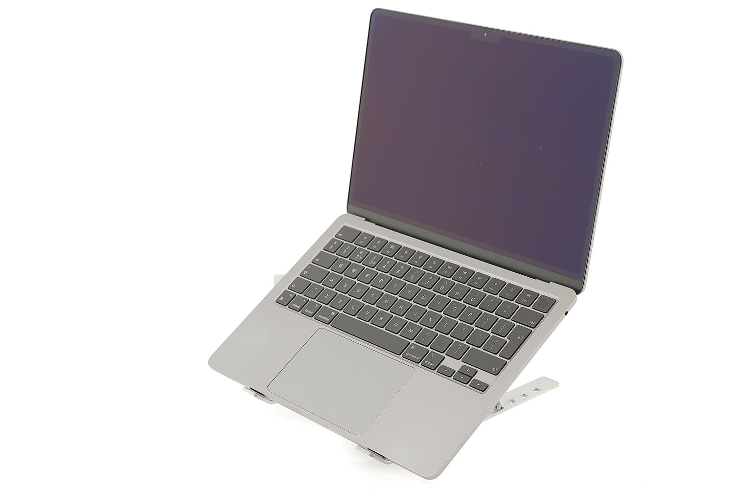Apple MacBook Air 13″ 2022, M2 8 Cores, 8 GB, 8 core GPU 256 GB Space Gray - Ca nou