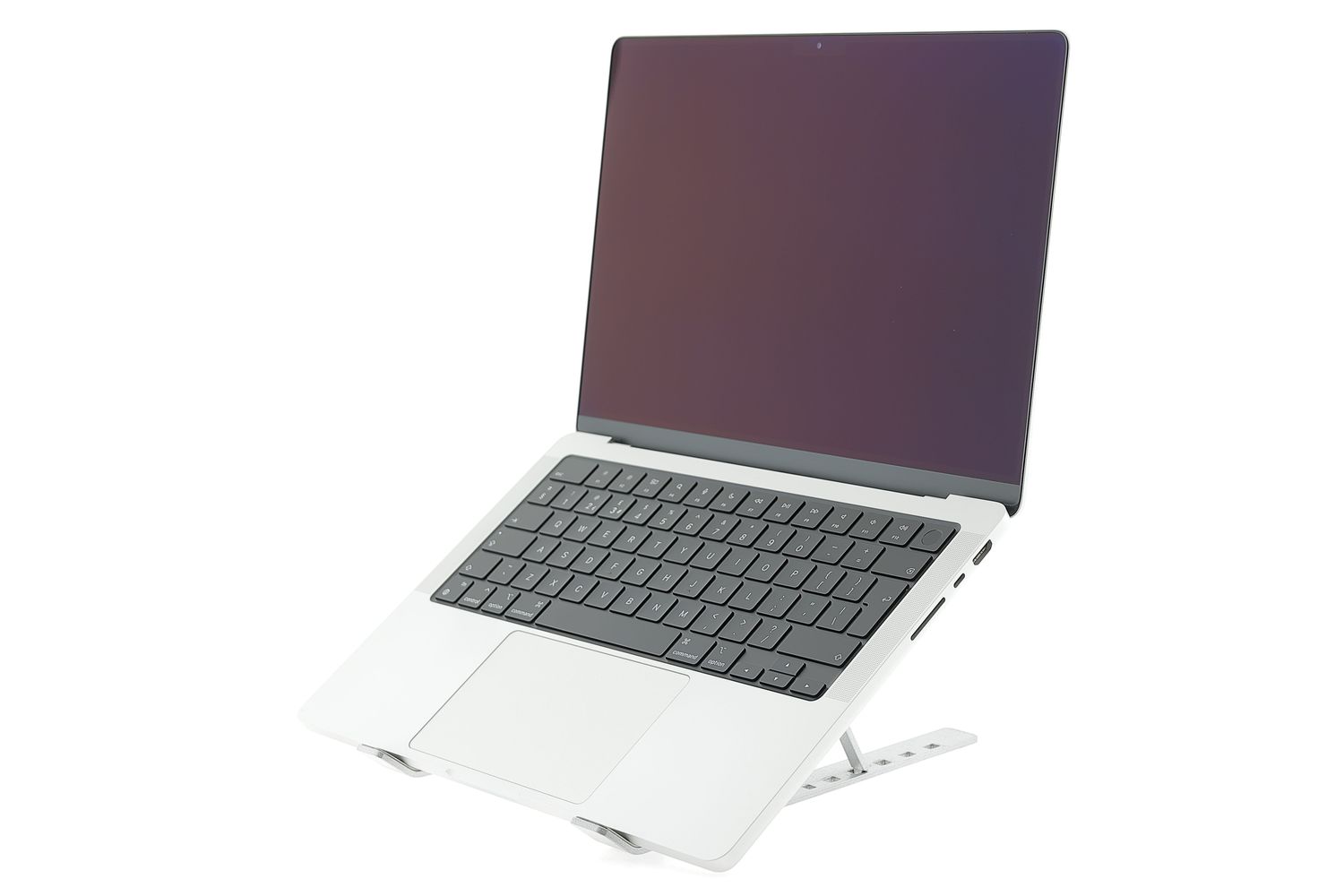 Apple MacBook Pro 14″ 2021, M1 Pro 8 Cores, 16 GB, 14 core GPU 512 GB Silver - Като нов