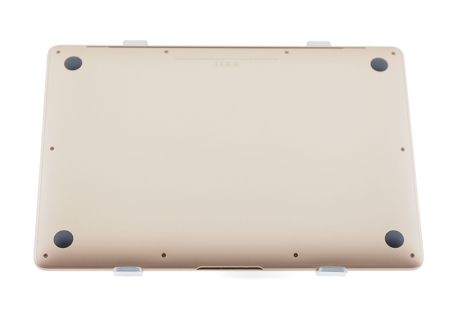 Apple MacBook Air 13″ 2020, M1 8 Cores, 8 GB, 7 core GPU 256 GB Gold