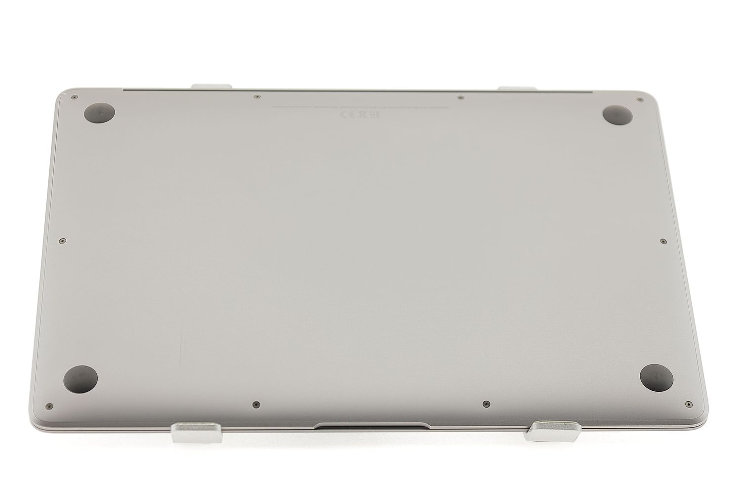 Apple MacBook Air 13″ 2020, M1 8 Cores, 8 GB, 8 core GPU 512 GB Space Gray - Отлично