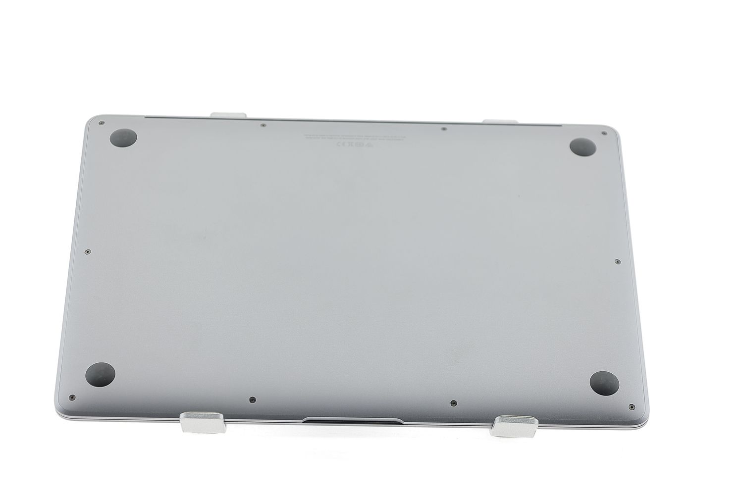 Apple MacBook Air 13″ 2020, M1 8 Cores, 8 GB, 7 core GPU 256 GB Space Gray - Kiváló