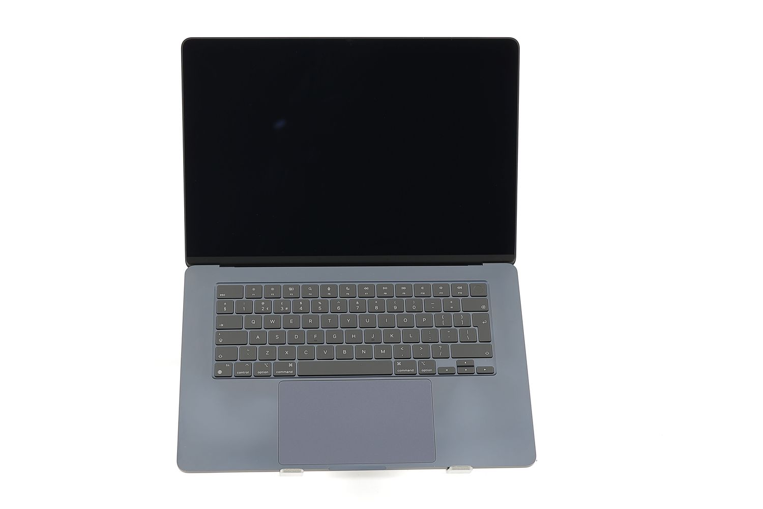 Apple MacBook Air 15″ 2023, M2 8 Cores, 8 GB, 10 core GPU 256 GB Midnight - Ca nou