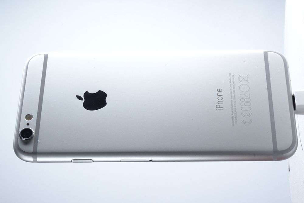 Мобилен телефон Apple, iPhone 6, 64 GB, Silver,  Като нов
