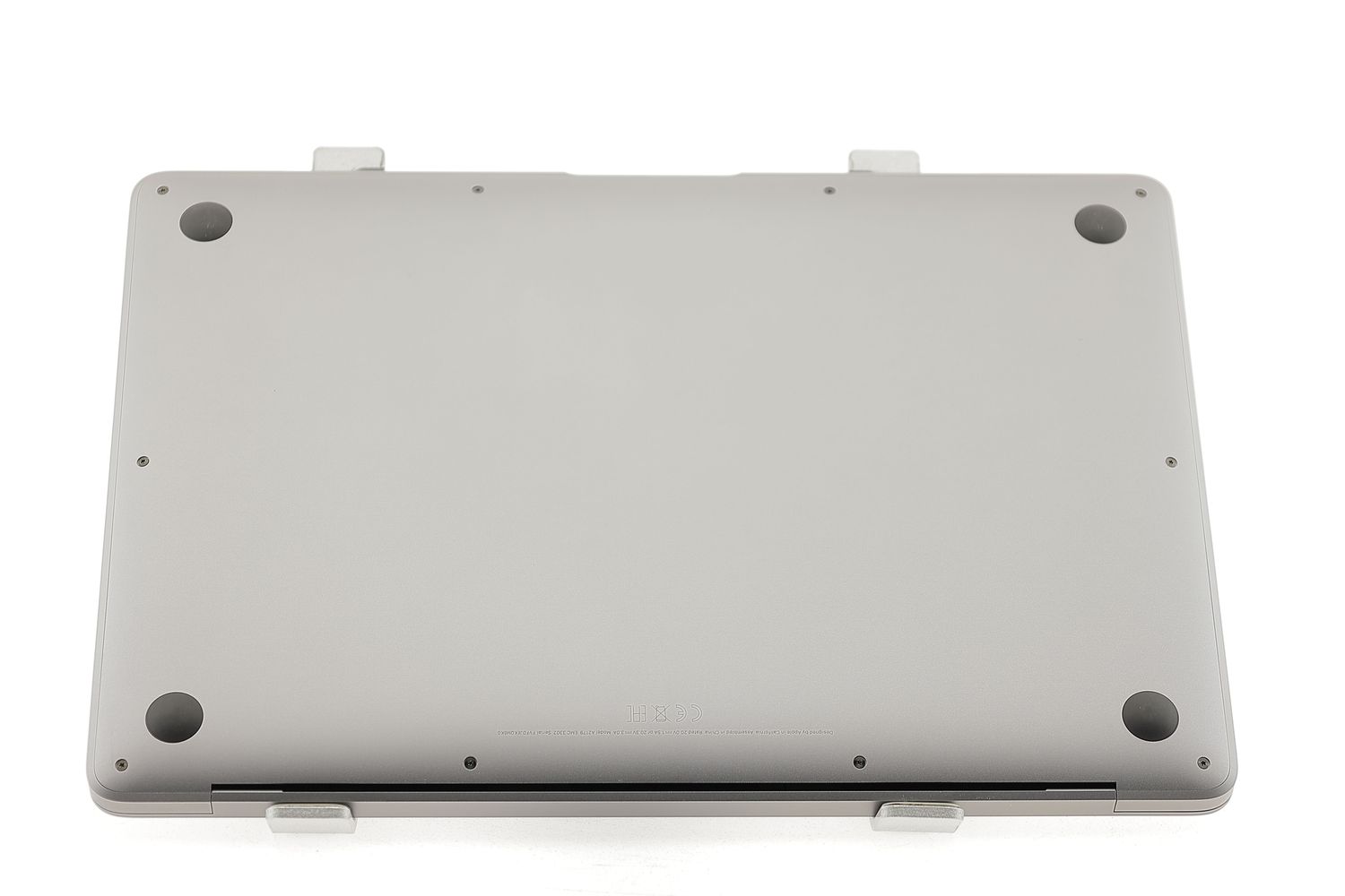 Apple MacBook Air 13″ 2020, i5 1.1 GHz, 8 GB, Intel Iris Plus 512 GB Space Gray - Като нов