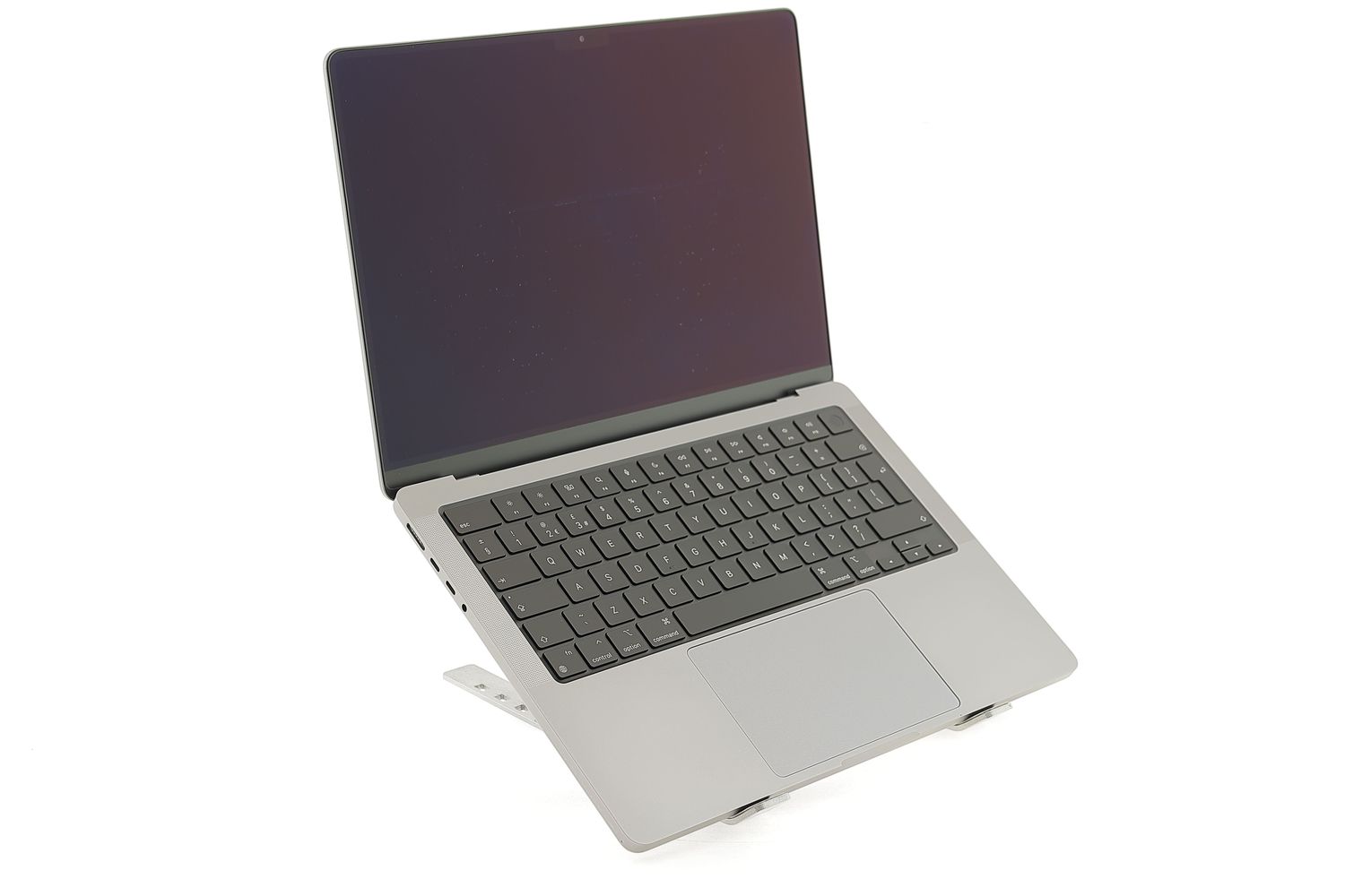 Apple MacBook Pro 14″ 2021, M1 Pro 8 Cores, 16 GB, 14 core GPU 512 GB Space Gray - Kiváló