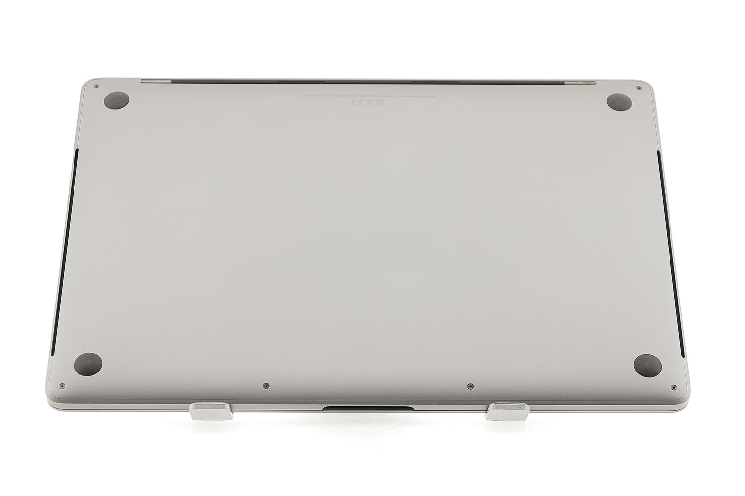 Apple MacBook Pro 15″ Touch Bar 2019, i9 2.3 GHz, 32 GB, AMD Radeon Pro Vega 20 1 TB Space Gray - Ca nou