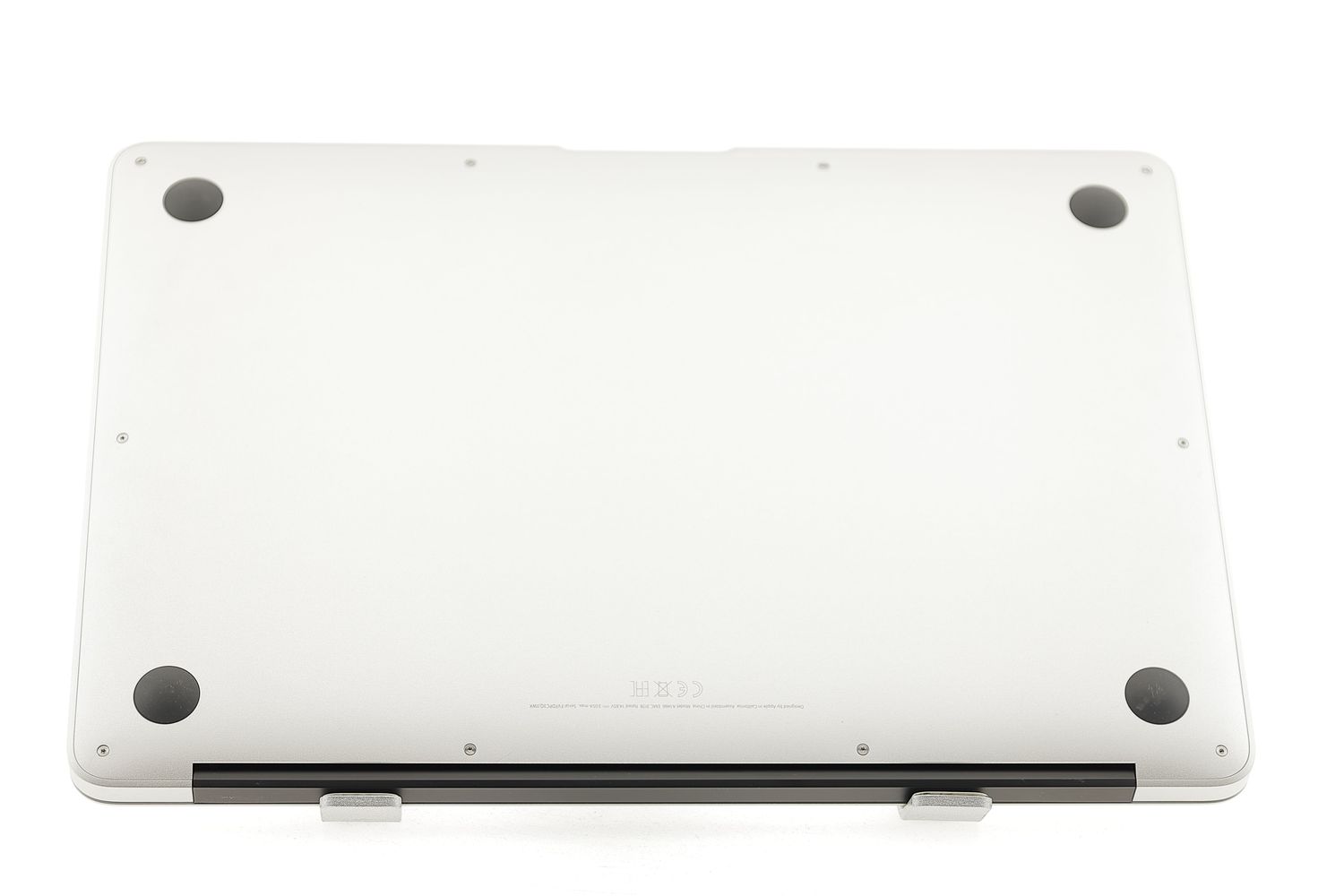 Apple MacBook Air 13″ 2017, i5 1.8 GHz, 8 GB, HD Graphics 6000 128 GB Silver - Отлично
