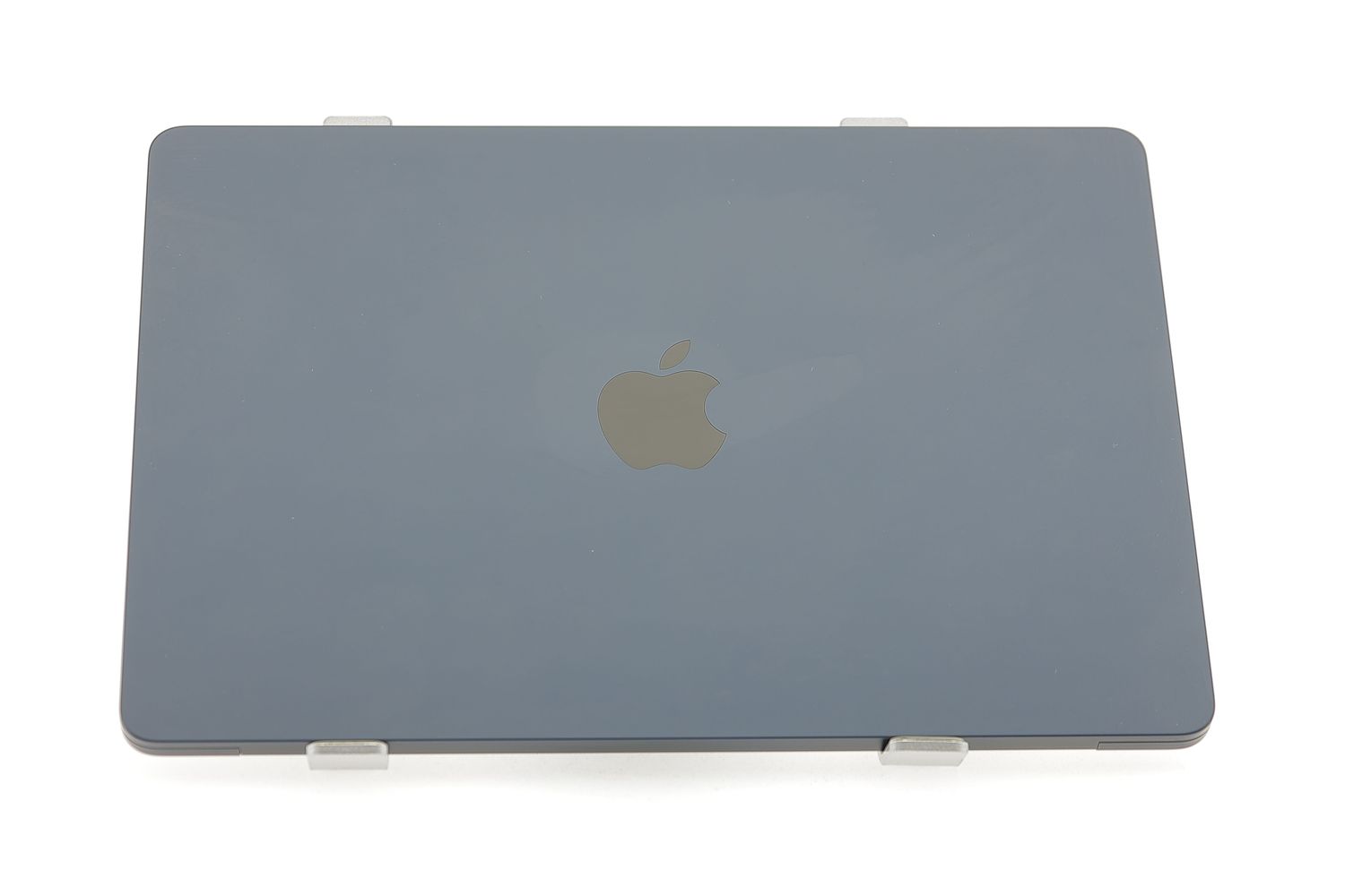 Apple MacBook Air 13″ 2022, M2 8 Cores, 16 GB, 8 core GPU 256 GB Midnight - Ca nou