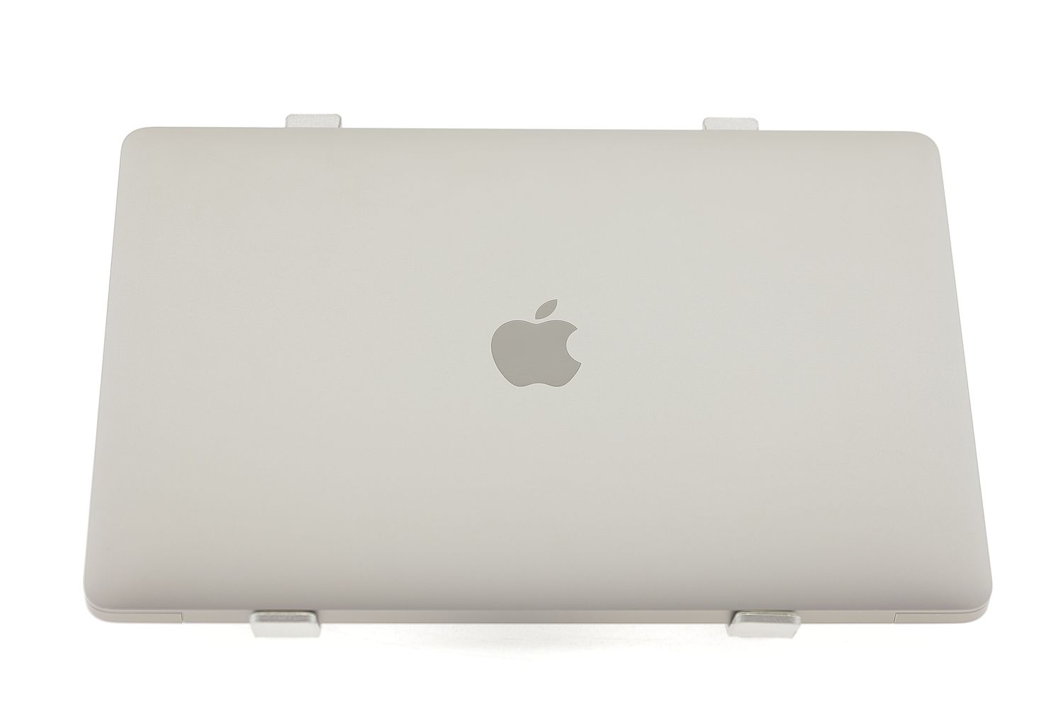 Apple MacBook Air 13″ 2020, M1 8 Cores, 16 GB, 7 core GPU 256 GB Space Gray - Kiváló