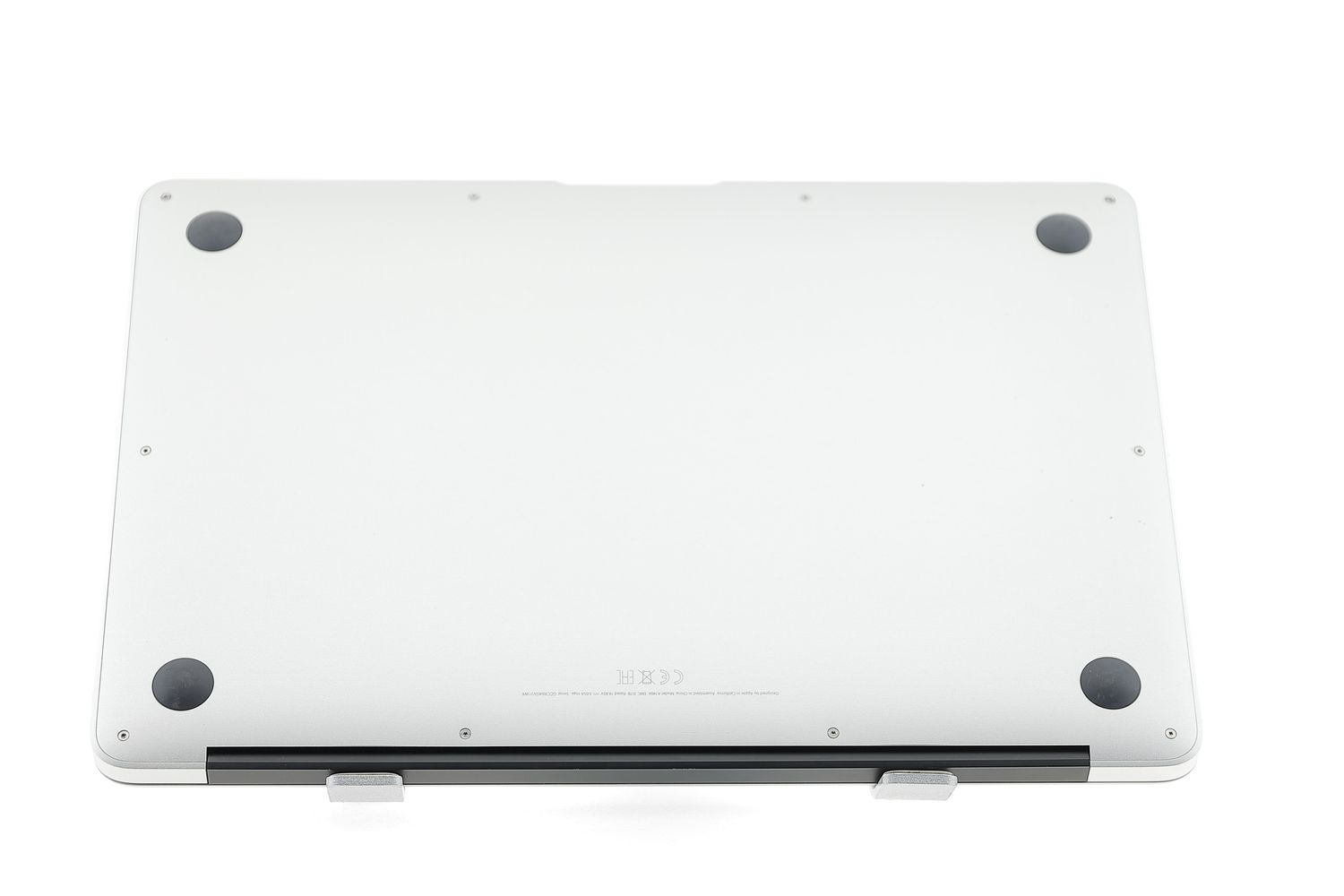 Apple MacBook Air 13″ 2017, i5 1.8 GHz, 8 GB, HD Graphics 6000 256 GB Silver - Újszerű