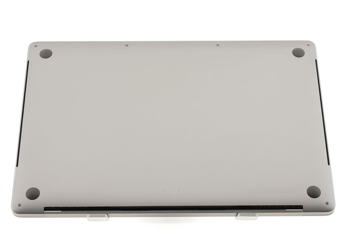 Apple MacBook Pro 15″ Touch Bar 2017, i7 3.1 GHz, 16 GB, AMD Radeon Pro 560 2 TB Space Gray - Excelent