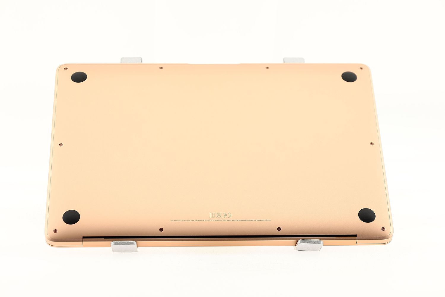 Apple MacBook Air 13″ 2020, M1 8 Cores, 8 GB, 7 core GPU 256 GB Gold - Újszerű
