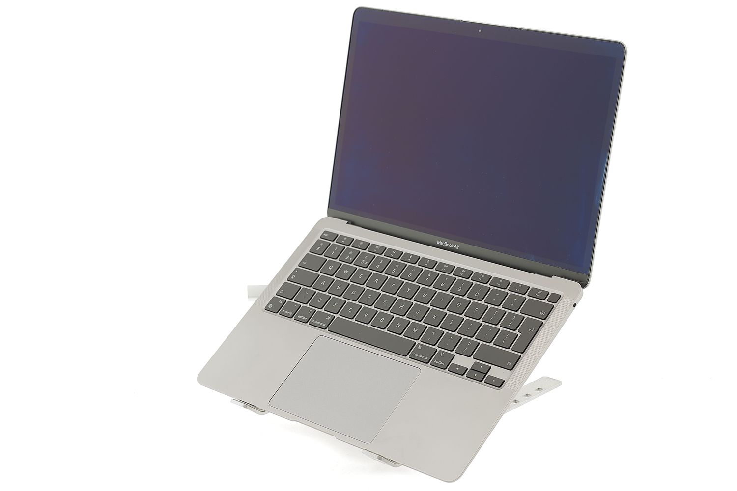 Apple MacBook Air 13″ 2020, i7 1.2 GHz, 8 GB, Intel Iris Plus 512 GB Space Gray - Nagyon jó