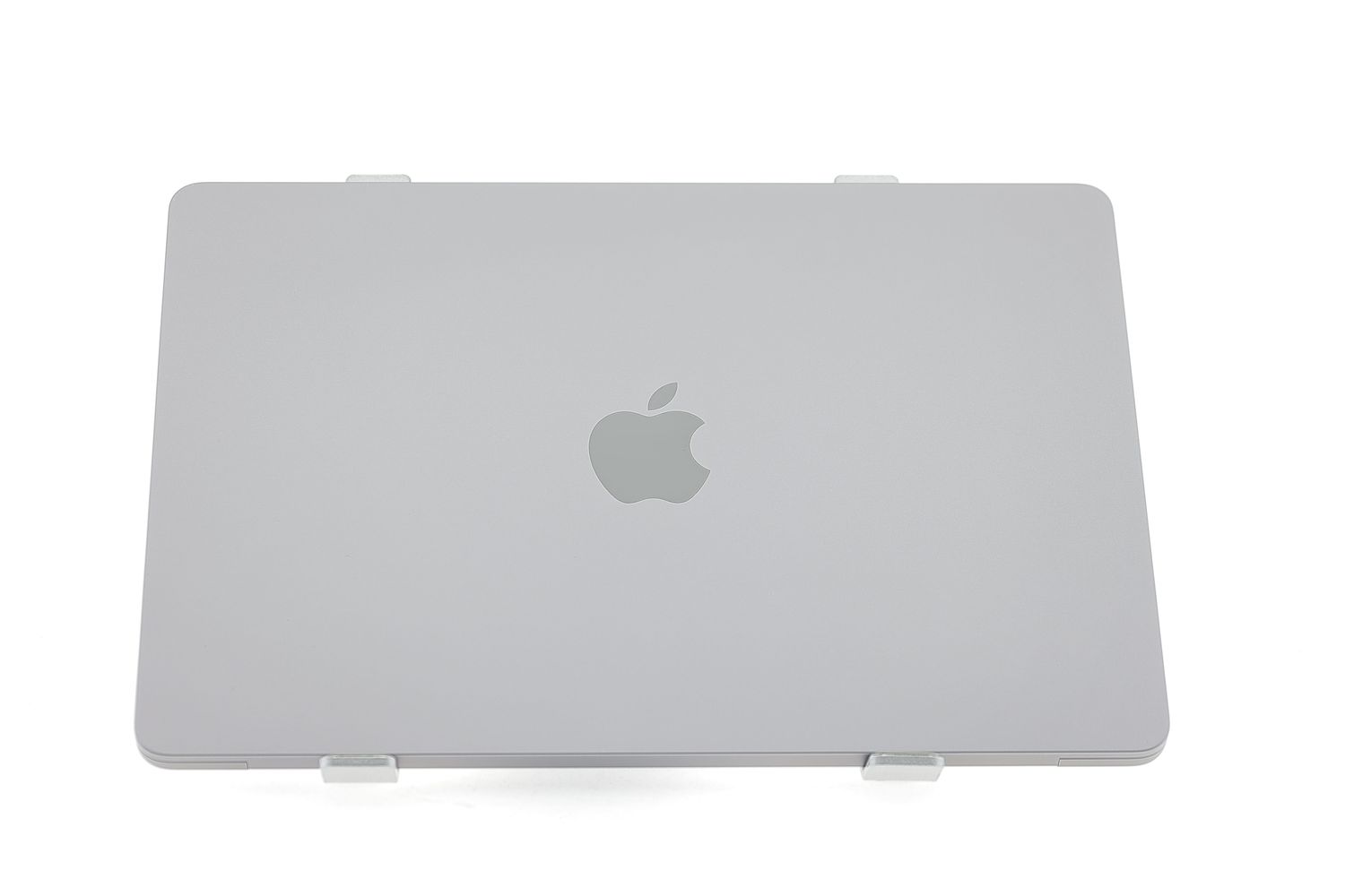 Apple MacBook Air 13″ 2022, M2 8 Cores, 16 GB, 8 core GPU 256 GB Space Gray