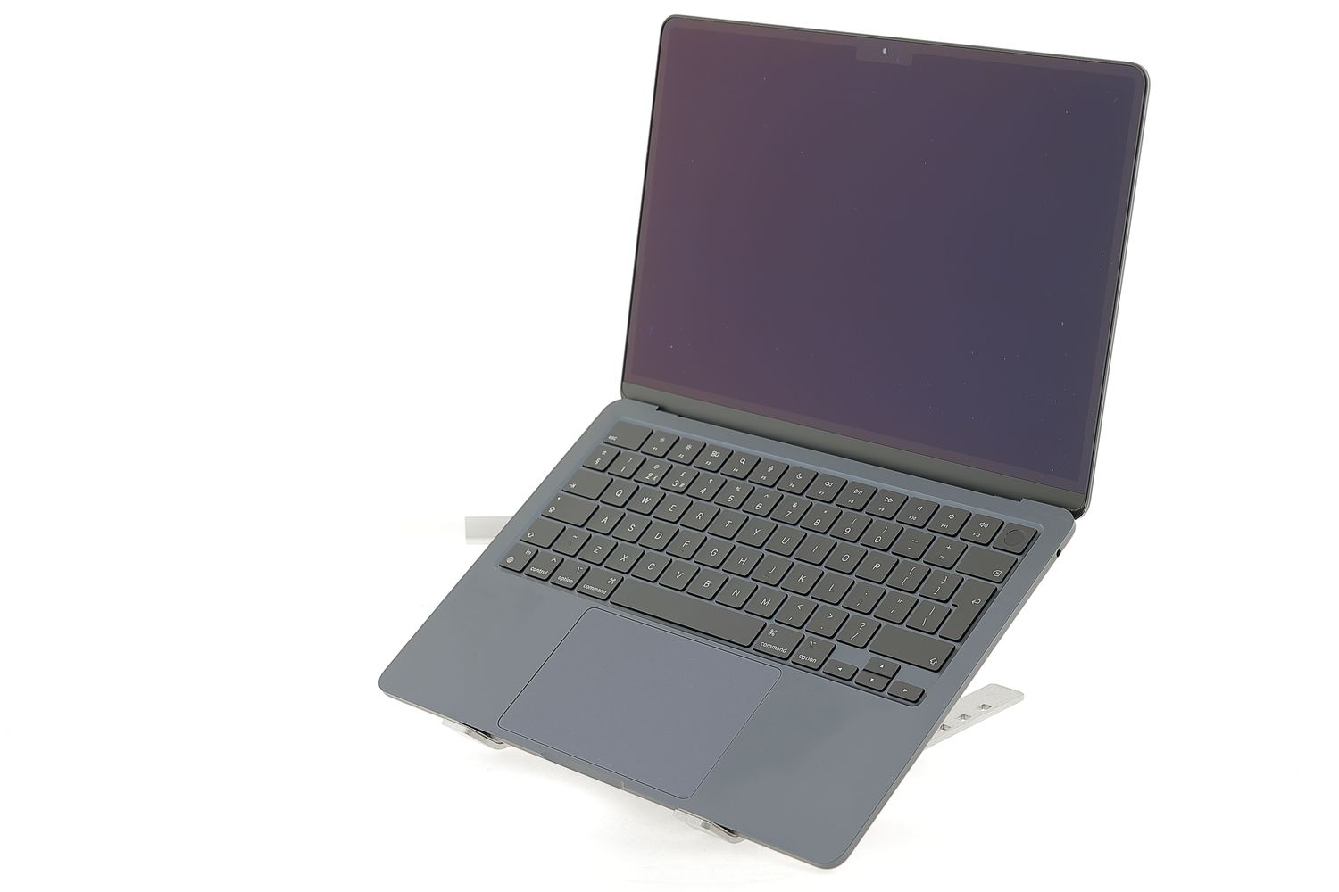 Apple MacBook Air 13″ 2022, M2 8 Cores, 8 GB, 10 core GPU 512 GB Midnight - Като нов