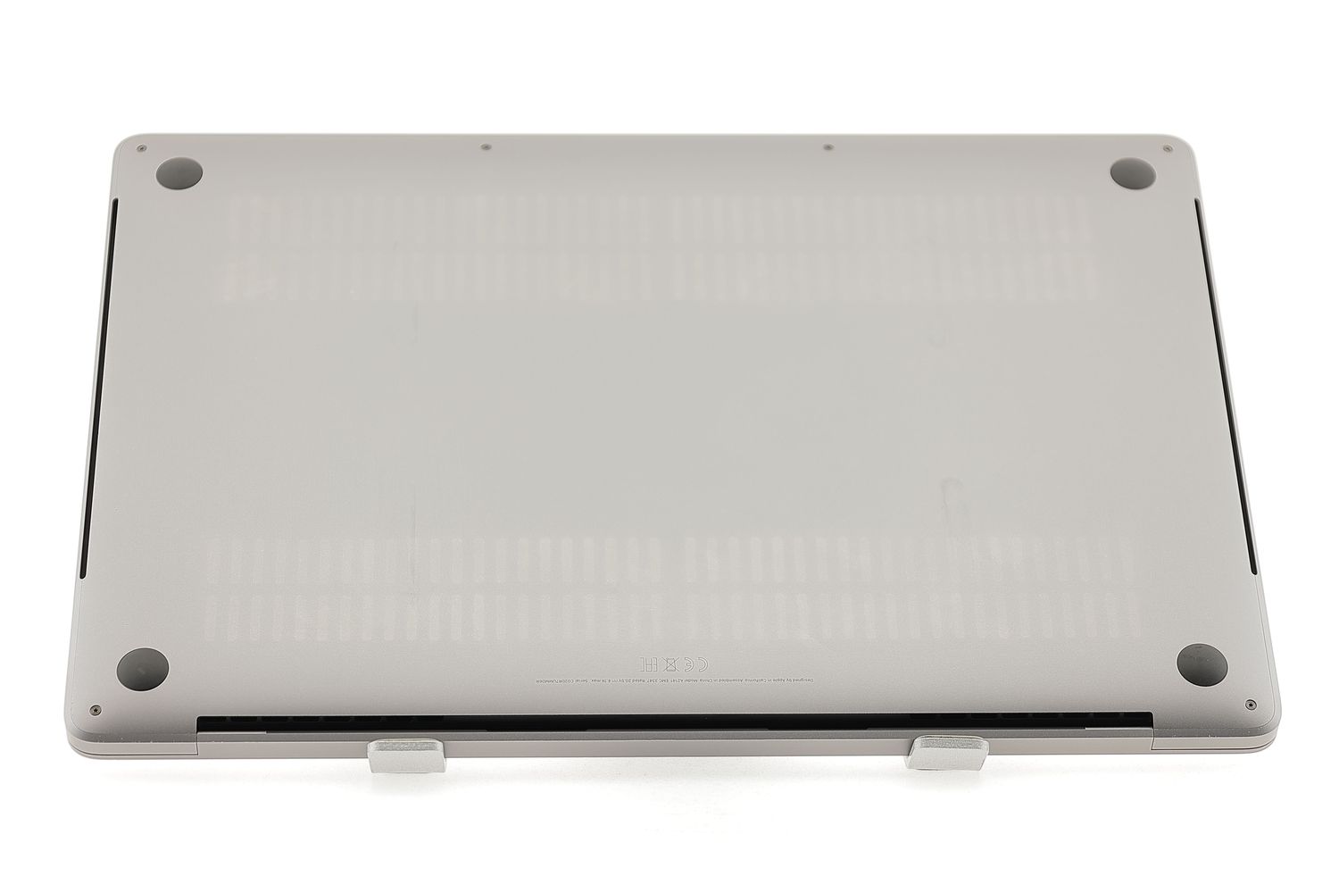 Apple MacBook Pro 16″ Touch Bar 2019, i7 2.6 GHz, 32 GB, AMD Radeon Pro 5500M 512 GB Space Gray - Kiváló