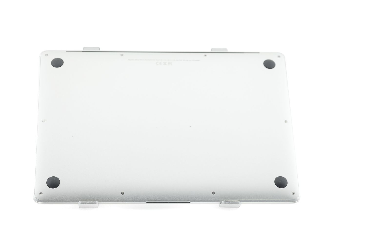 Apple MacBook Air 13″ 2020, M1 8 Cores, 8 GB, 7 core GPU 256 GB Silver - Foarte bun