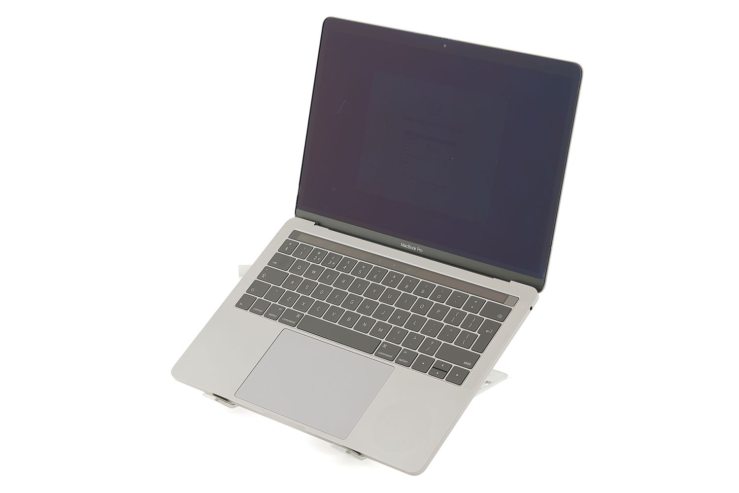Apple MacBook Pro 13″ Touch Bar 2019, i5 1.4 GHz, 8 GB, Iris Plus Graphics 645 128 GB Space Gray - Отлично