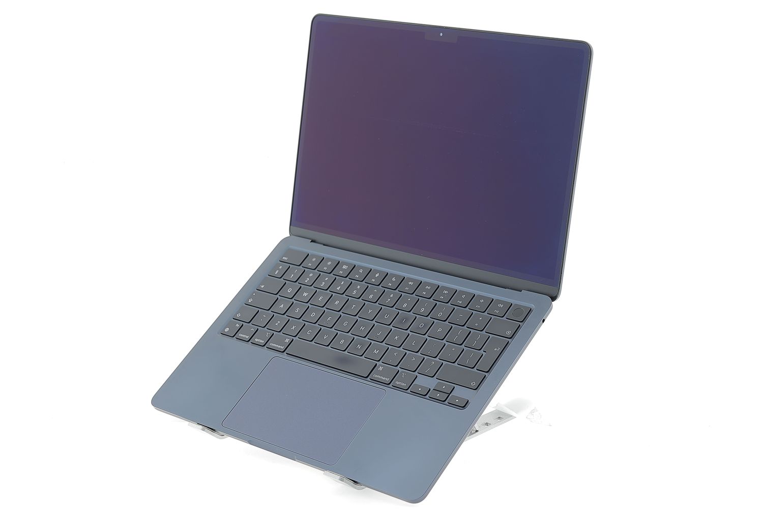 Apple MacBook Air 13″ 2022, M2 8 Cores, 16 GB, 8 core GPU 256 GB Midnight - Πολύ καλό