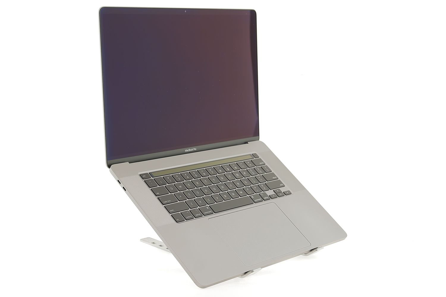 Apple MacBook Pro 16″ Touch Bar 2019, i7 2.6 GHz, 16 GB, AMD Radeon Pro 5300M 512 GB Space Gray - Foarte bun