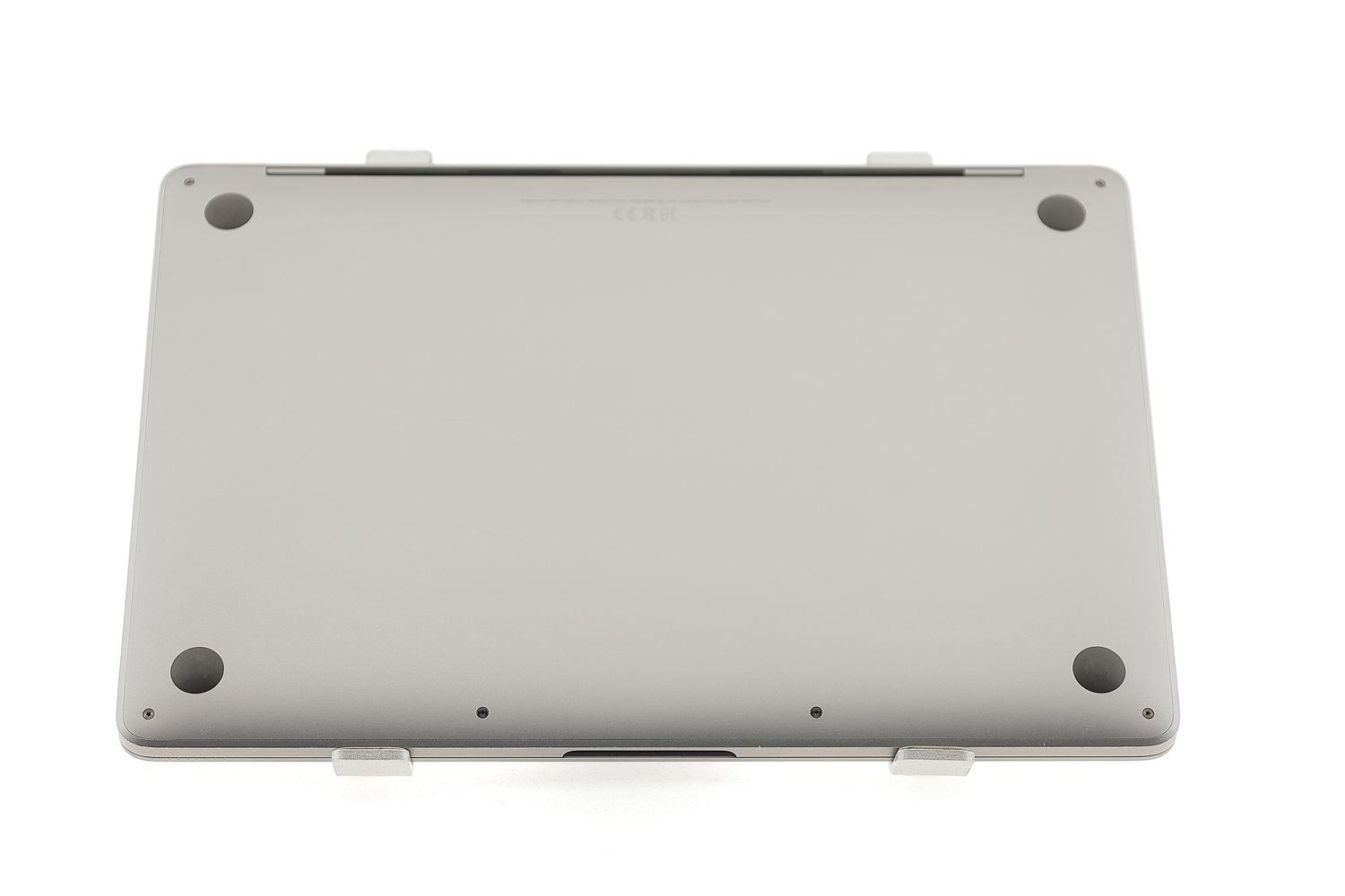 Apple MacBook Pro 13″ 2022, M2 8 Cores, 8 GB, 10 core GPU 512 GB Space Gray - Отлично