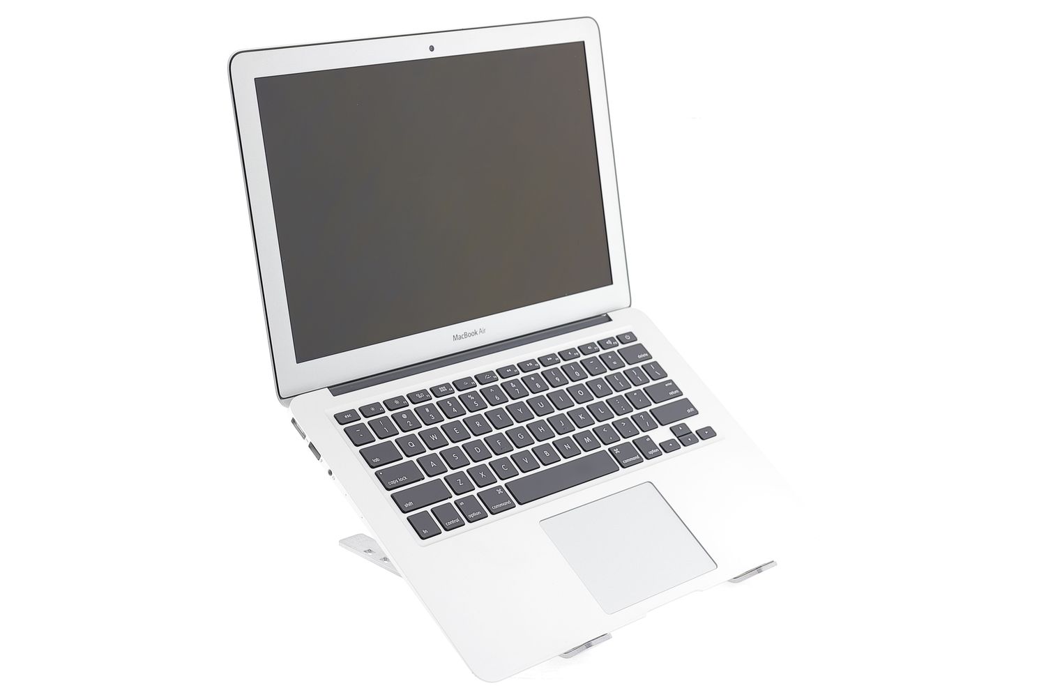 Apple MacBook Air 13″ 2017, i5 1.8 GHz, 8 GB, HD Graphics 6000 128 GB Silver