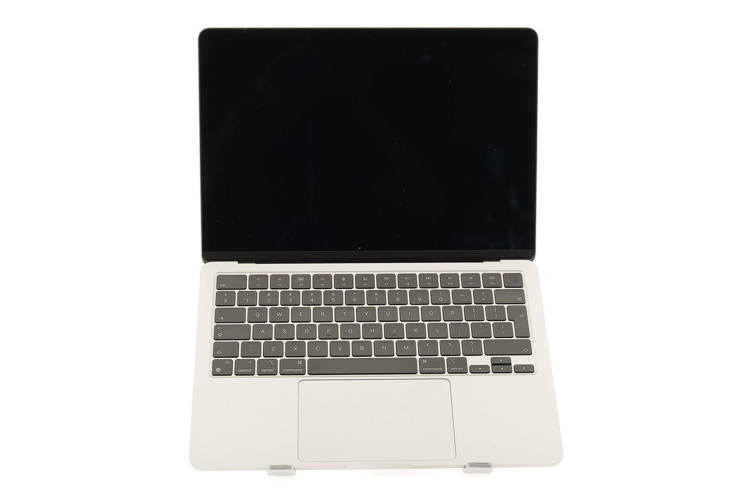 Apple MacBook Air 13″ 2022, M2 8 Cores, 8 GB, 10 core GPU 512 GB Starlight - Foarte bun