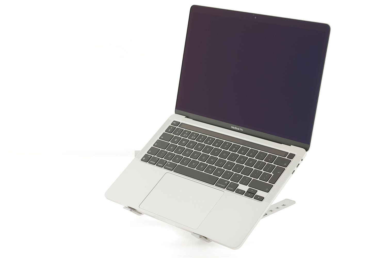 Apple MacBook Pro 13″ Touch Bar 2020, i5 2 GHz, 16 GB, Intel Iris Plus Graphics 512 GB Silver - Отлично