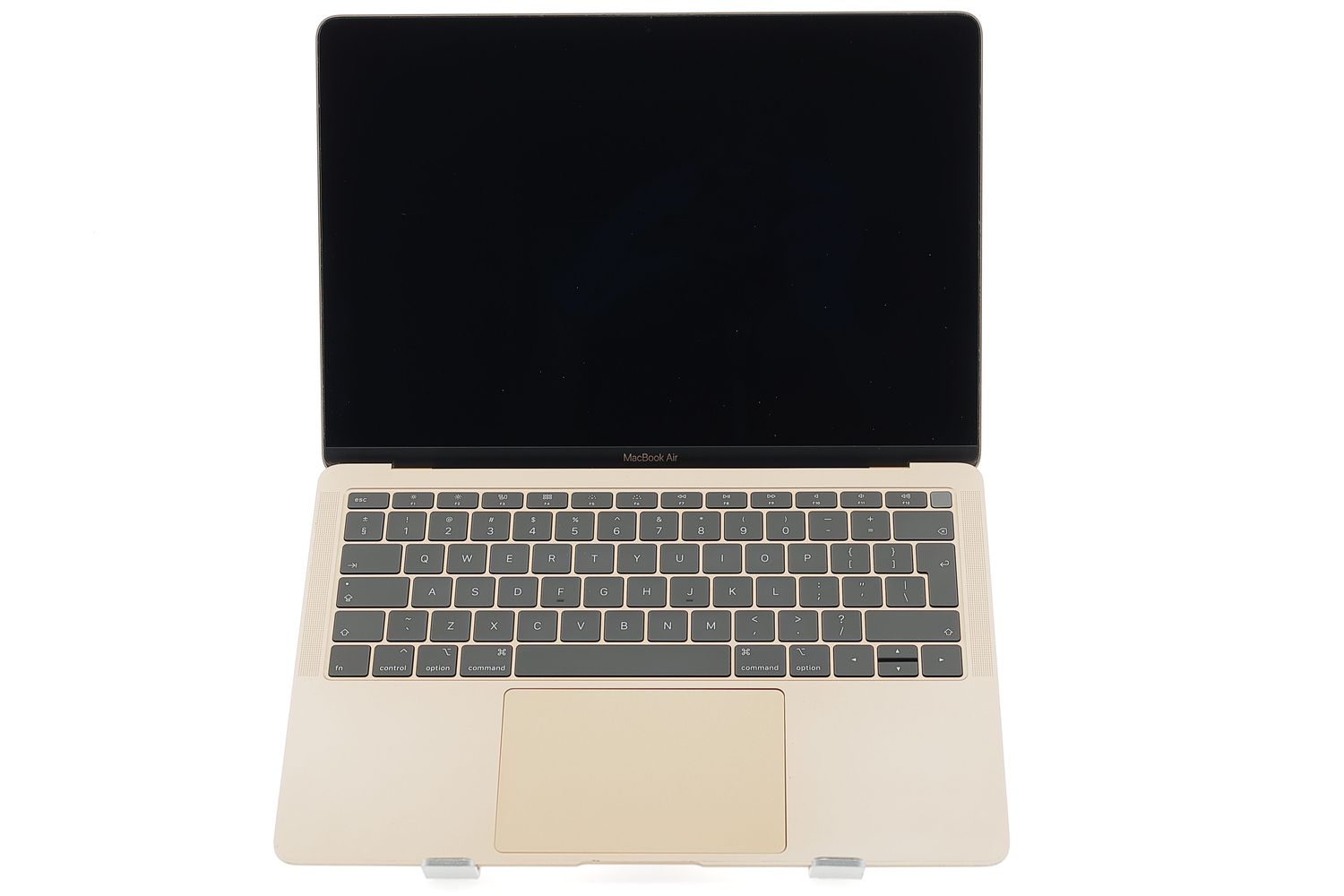Apple MacBook Air 13″ 2019, i5 1.6 GHz, 8 GB, Intel UHD Graphics 617 256 GB Gold - Foarte bun