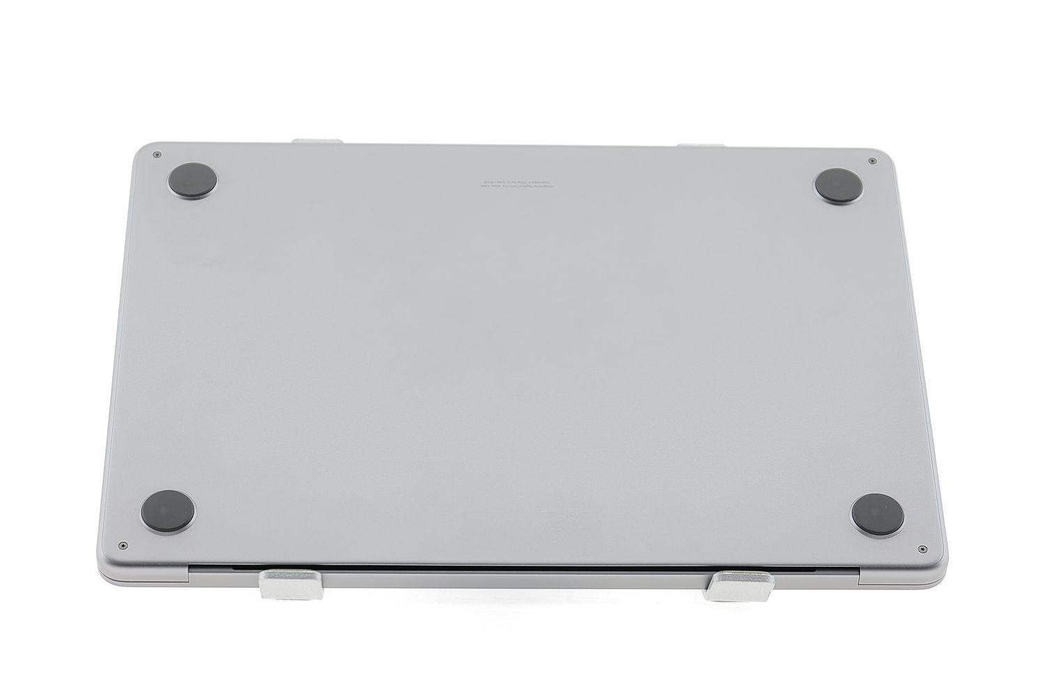 Apple MacBook Air 13″ 2022, M2 8 Cores, 8 GB, 8 core GPU 256 GB Space Gray - Като нов