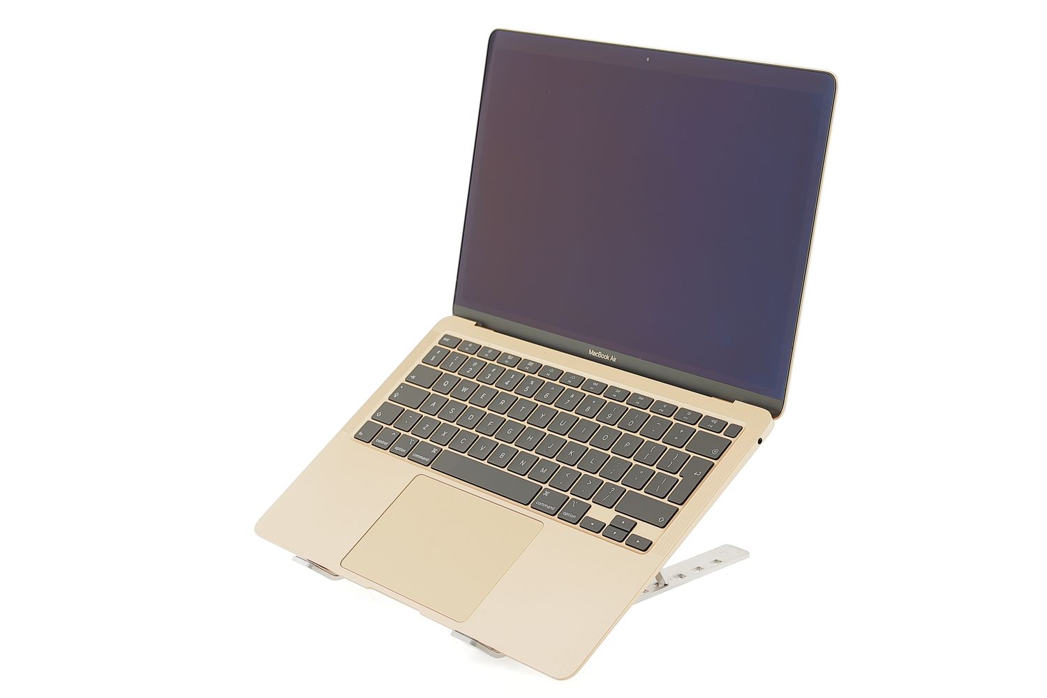 Apple MacBook Air 13″ 2020, i3 1.1 GHz, 8 GB, Intel Iris Plus 256 GB Gold - Újszerű