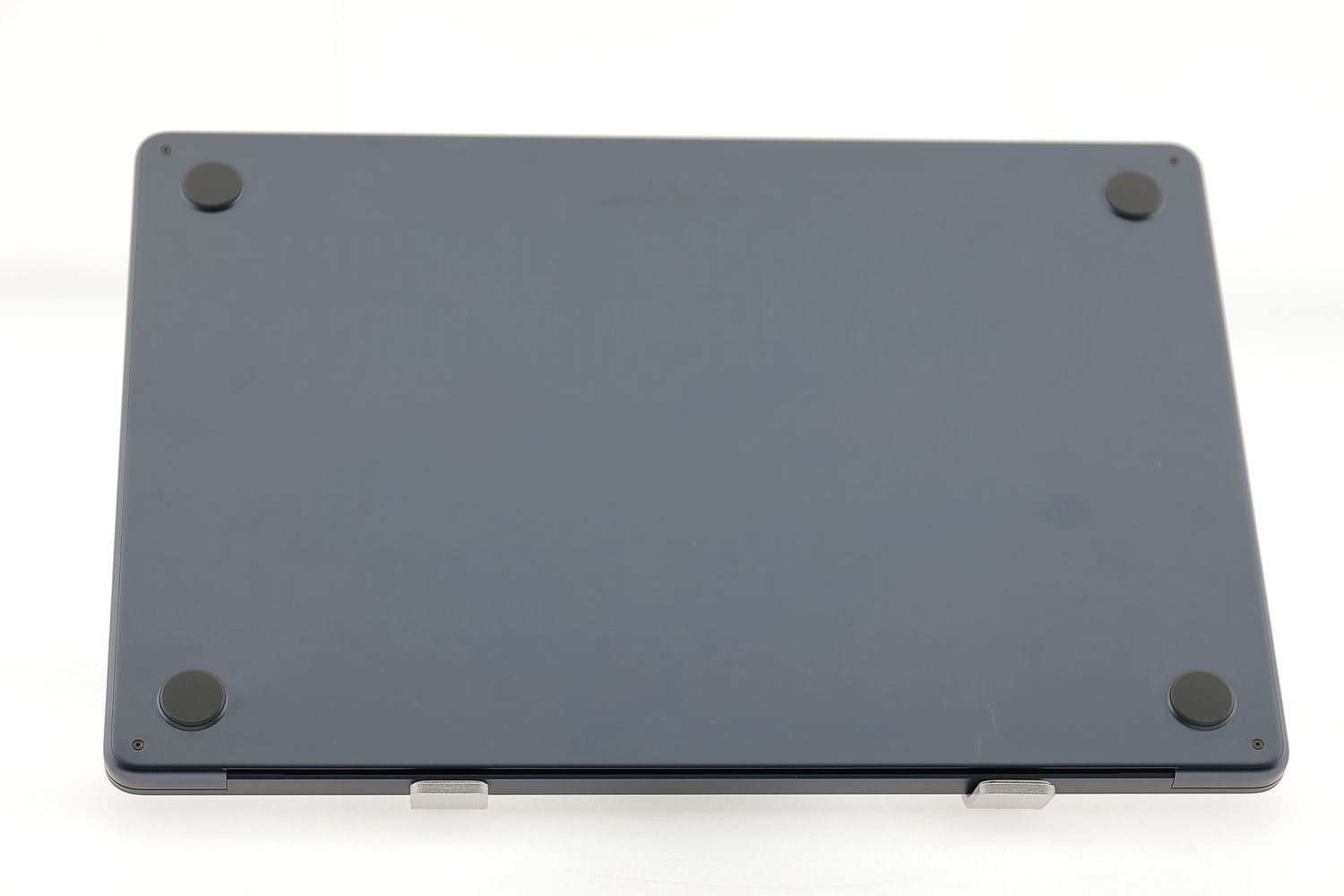 Apple MacBook Air 15″ 2023, M2 8 Cores, 8 GB, 10 core GPU 256 GB Midnight - Ca nou