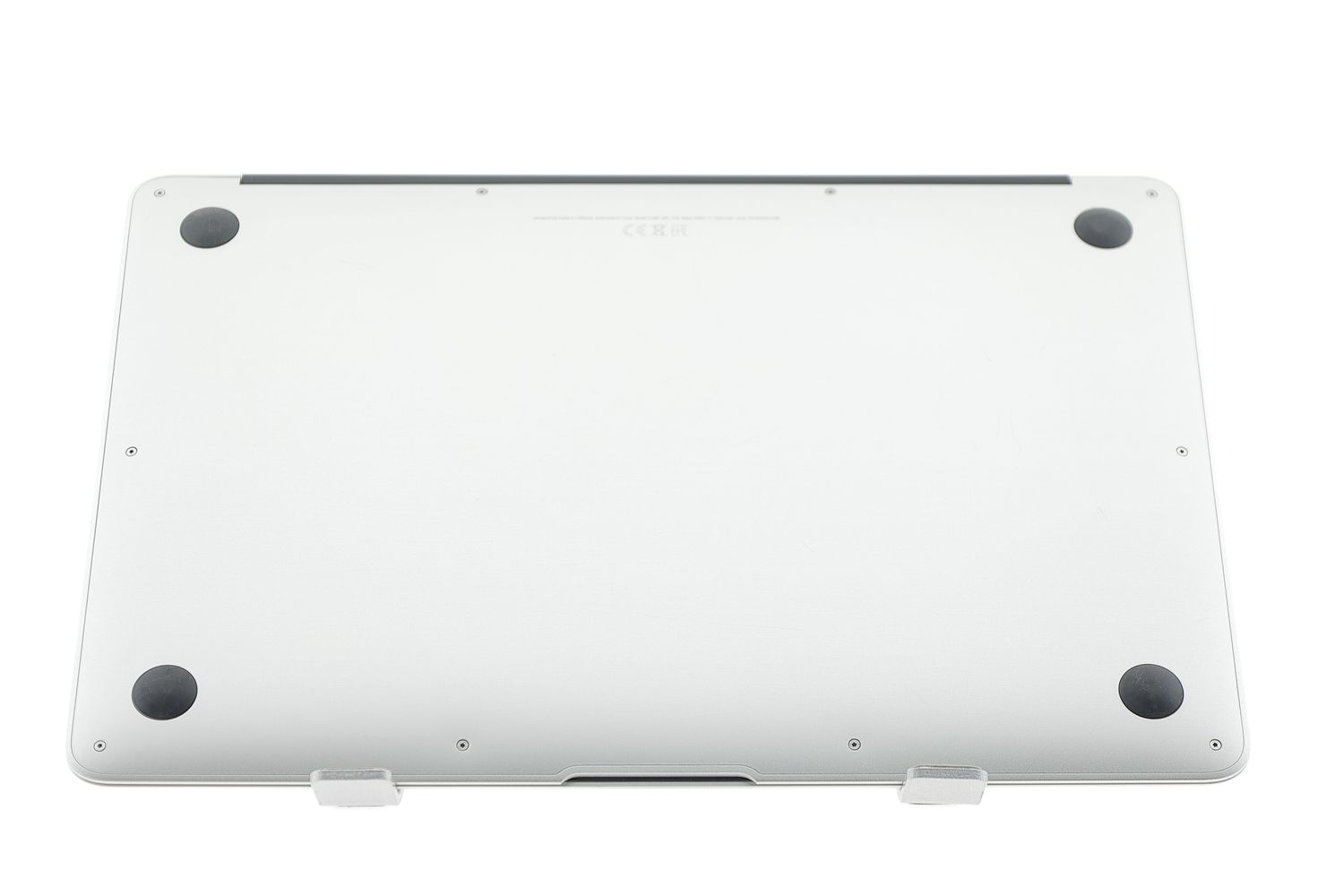 Apple MacBook Air 13″ 2017, i5 1.8 GHz, 8 GB, HD Graphics 6000 128 GB Silver - Kiváló